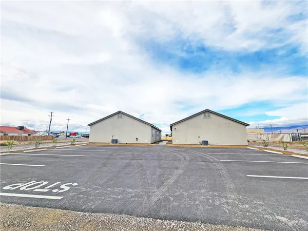 $1,199 | 1340 East Arrowhead Street, Unit 4, Pahrump, NV 89048
