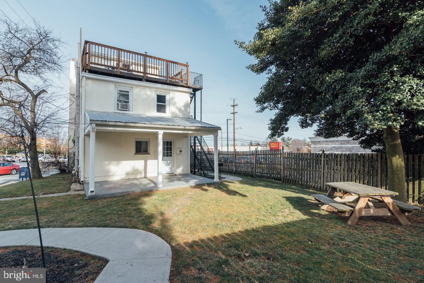 6936 Ridge Avenue Philadelphia, PA 19128 - Photo 3 of 43