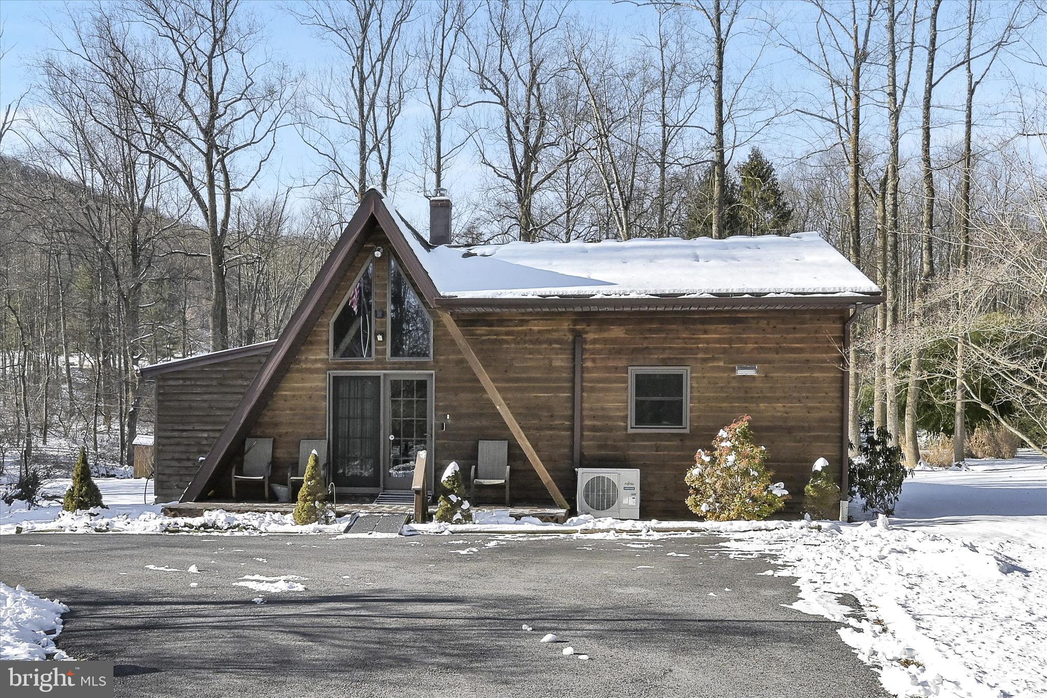 166 Camp Strauss Road Fredericksburg, PA 17026 - Photo 7 of 40 a view of a house