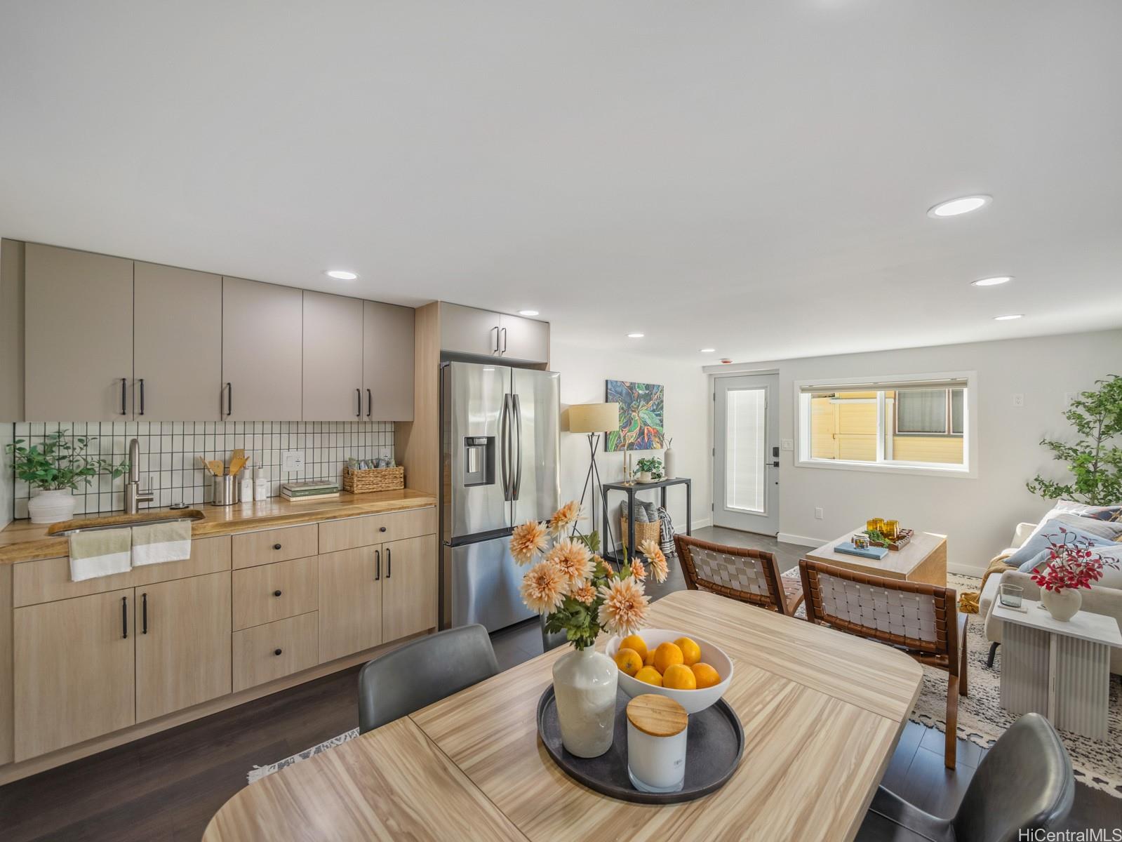 1843 A 10th Avenue Honolulu, HI 96816 - Photo 19 of 22 a living room with furniture and wooden floor