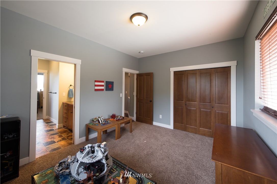 663 West Smith Road Bellingham, WA 98226 - Photo 12 of 20
