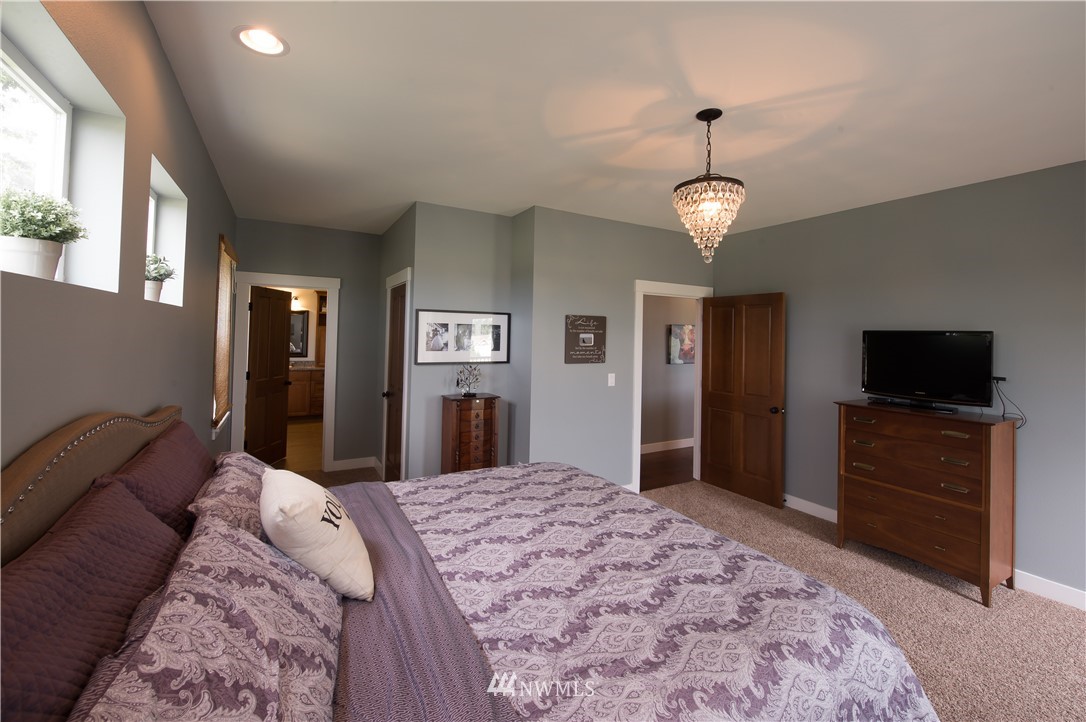 663 West Smith Road Bellingham, WA 98226 - Photo 13 of 20