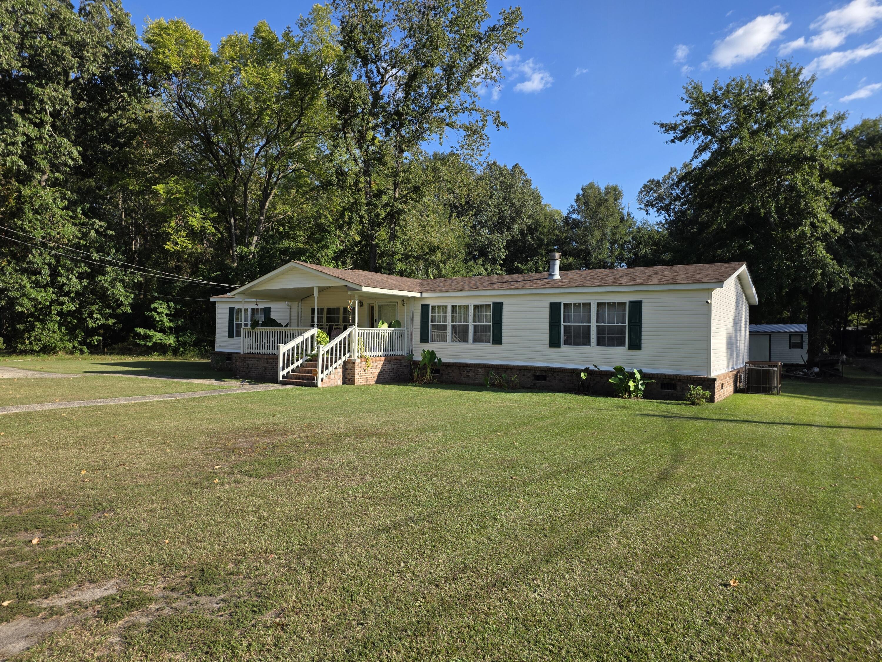 370 Timmons Street Sumter, SC 29153 - Photo 2 of 7 20251001_165541