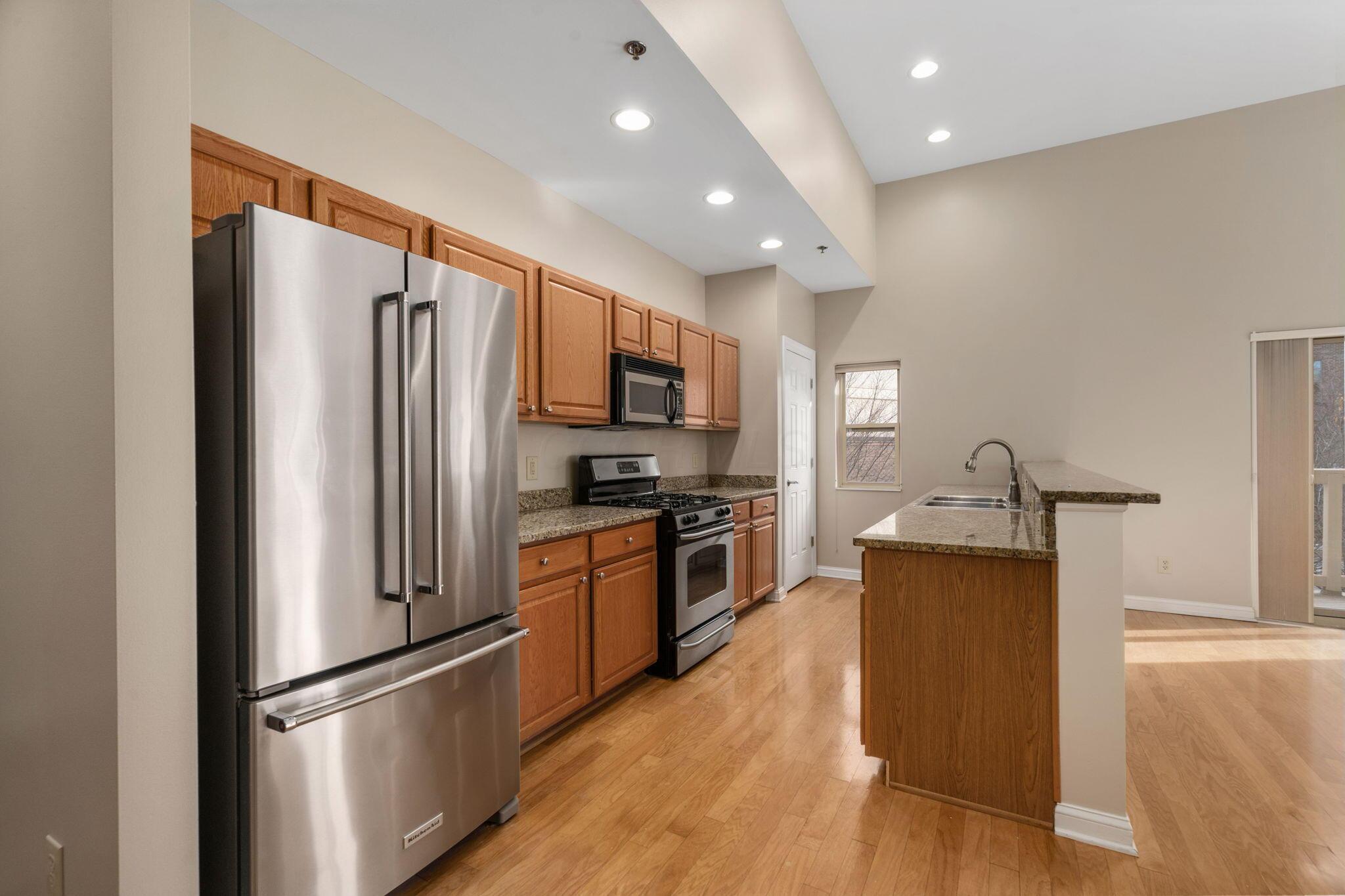 1744 Ridgecliff Road, Unit 12 Columbus, OH 43221 - Photo 23 of 52 24-web-or-mls-DSC08072