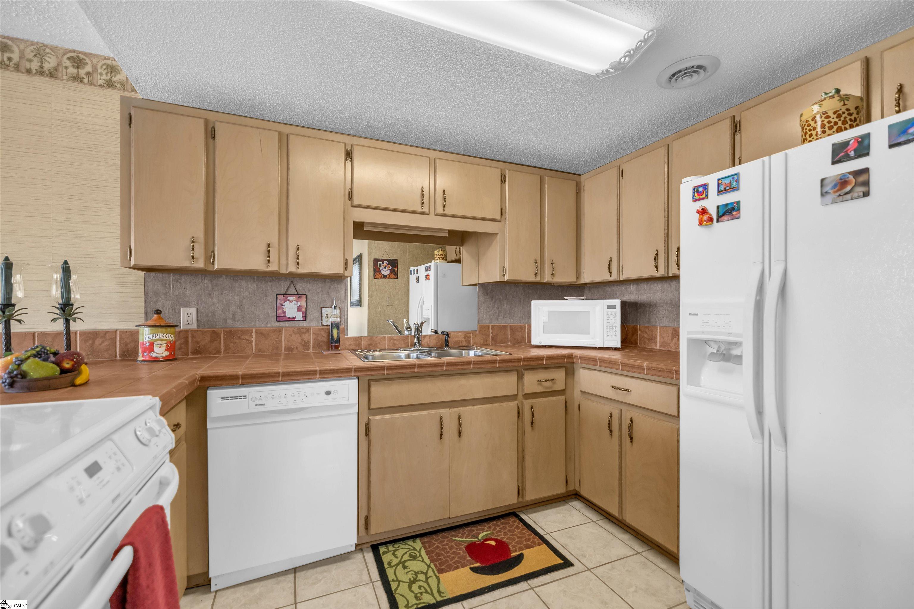 144 Lake Ridge Drive Ninety Six, SC 29666 - Photo 11 of 31