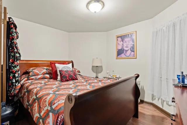 $1,095,000 | 6037 South Champlain Avenue, Chicago, IL 60637