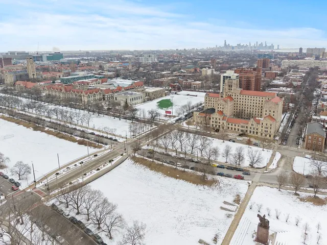 $1,095,000 | 6037 South Champlain Avenue, Chicago, IL 60637