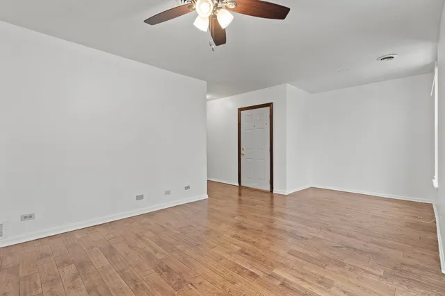 $1,095,000 | 6037 South Champlain Avenue, Chicago, IL 60637