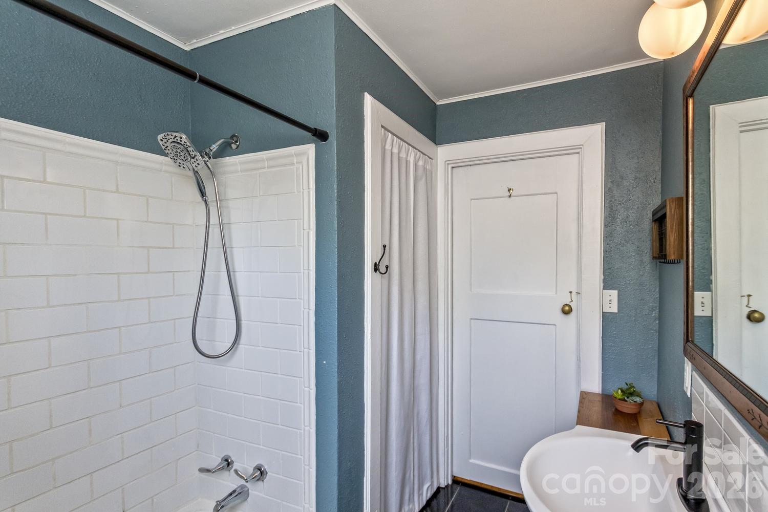 163 Arthur Road Asheville, NC 28806 - Photo 11 of 28