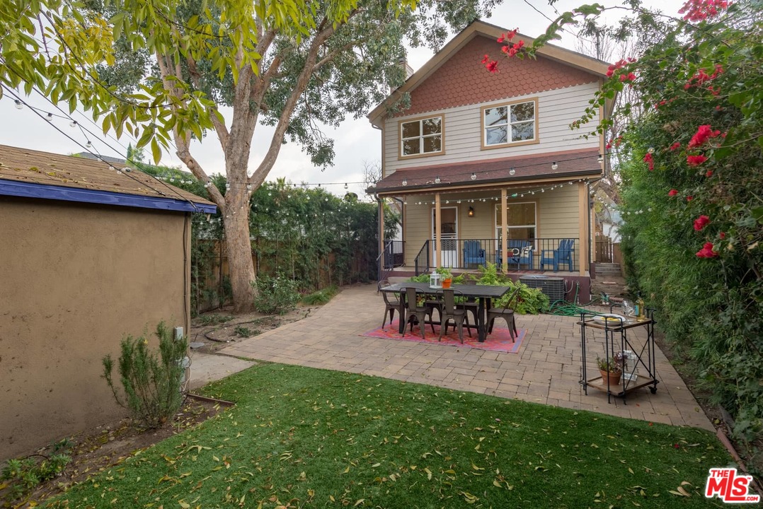 3421 Ferncroft Road Los Angeles, CA 90039 - Photo 33 of 35 a view of outdoor space yard and patio