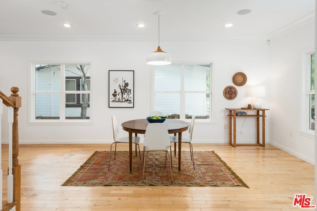 3421 Ferncroft Road Los Angeles, CA 90039 - Photo 6 of 35 a workspace with furniture and window