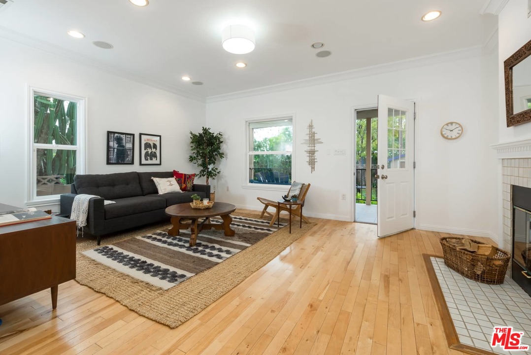 3421 Ferncroft Road Los Angeles, CA 90039 - Photo 10 of 35 a living room with furniture rug and window
