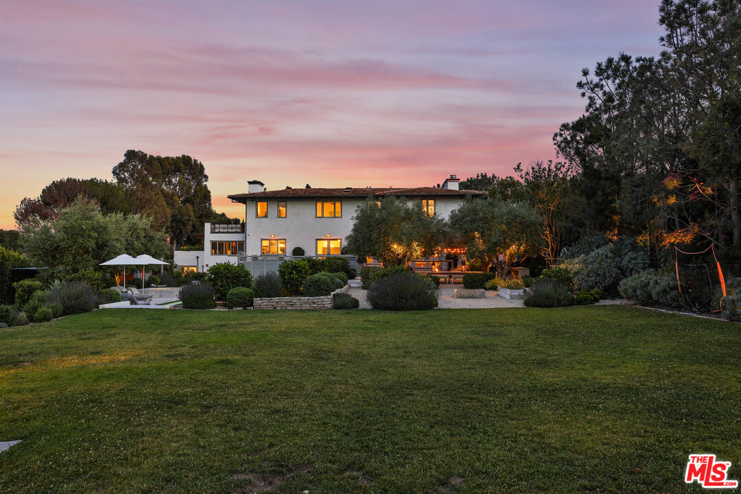 29075 Grayfox Street Malibu, CA 90265 - Photo 26 of 29