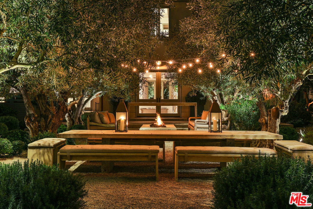 29075 Grayfox Street Malibu, CA 90265 - Photo 28 of 29