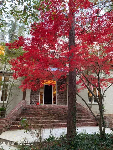 $974,900 | 75 Tidewater Road, Hattiesburg, MS 39402