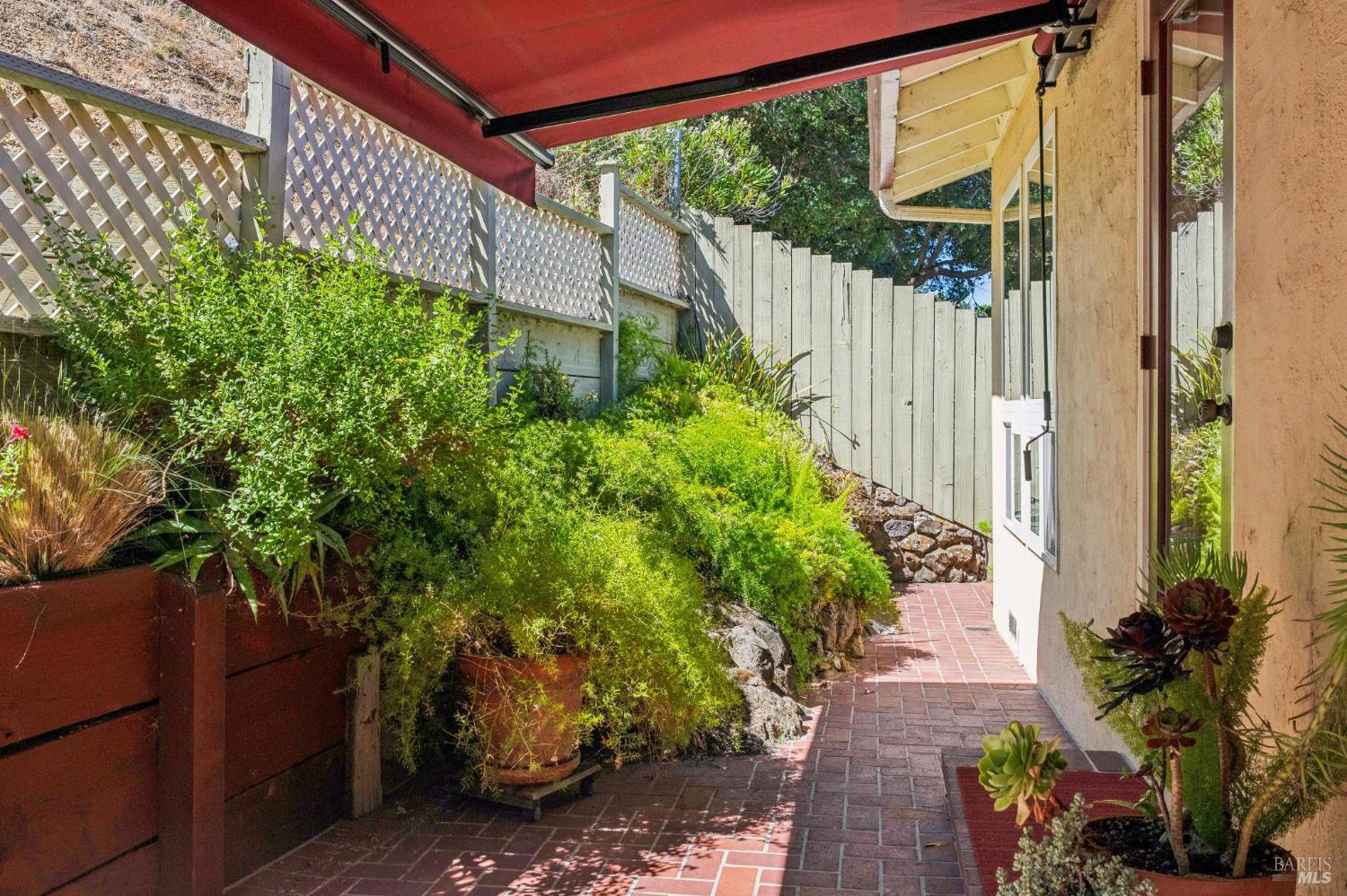 87 Butterfield Road San Anselmo, CA 94960 - Photo 29 of 30 Gallery Image 29