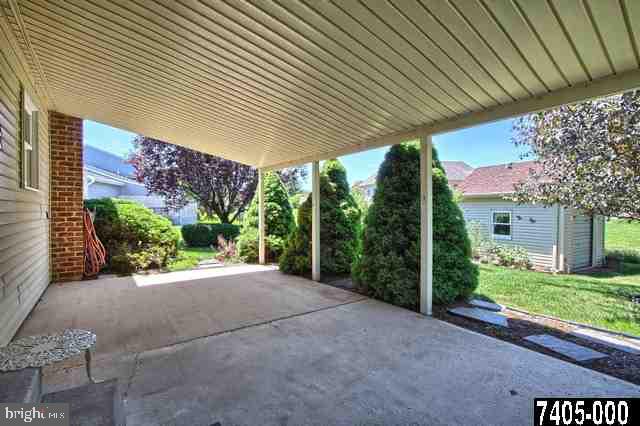 2495 Onyx Road York, PA 17408 - Photo 8 of 24 Gallery Image 8