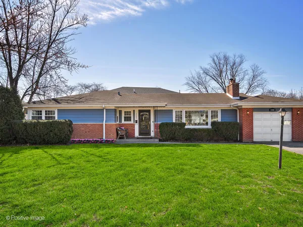 $775,000 | 1440 Evergreen Terrace, Glenview, IL 60025