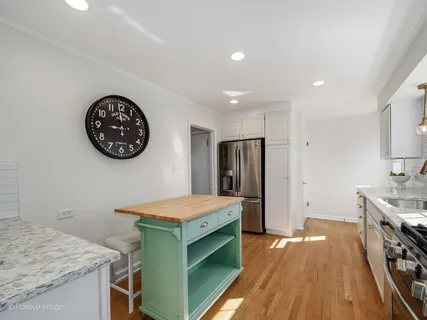 $695,000 | 1440 Evergreen Terrace, Glenview, IL 60025