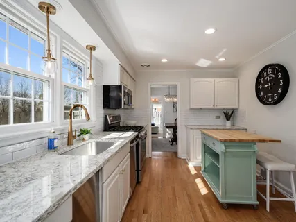 $695,000 | 1440 Evergreen Terrace, Glenview, IL 60025