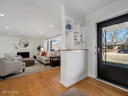 $695,000 | 1440 Evergreen Terrace, Glenview, IL 60025