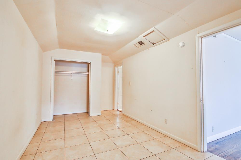 2318 29th Street Lubbock, TX 79411 - Photo 6 of 32