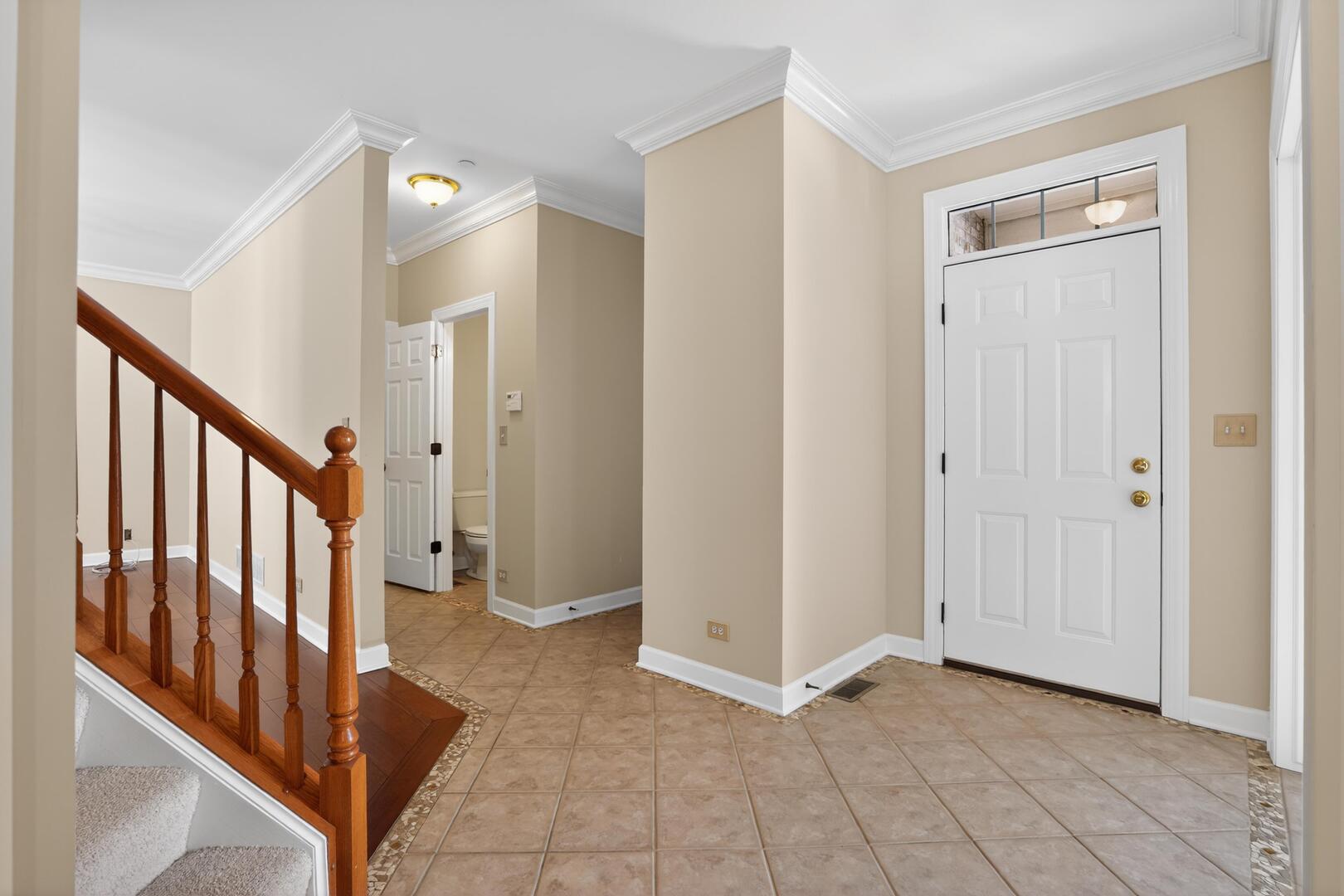 612 Stone Canyon Circle Inverness, IL 60010 - Photo 3 of 36