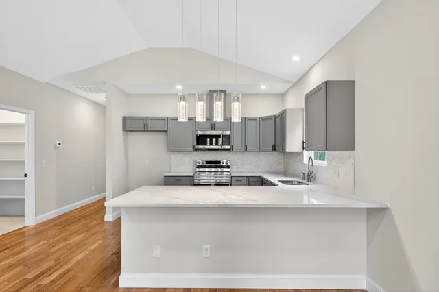 $319,900 | 519 South Shamrock Avenue, Landrum, SC 29356