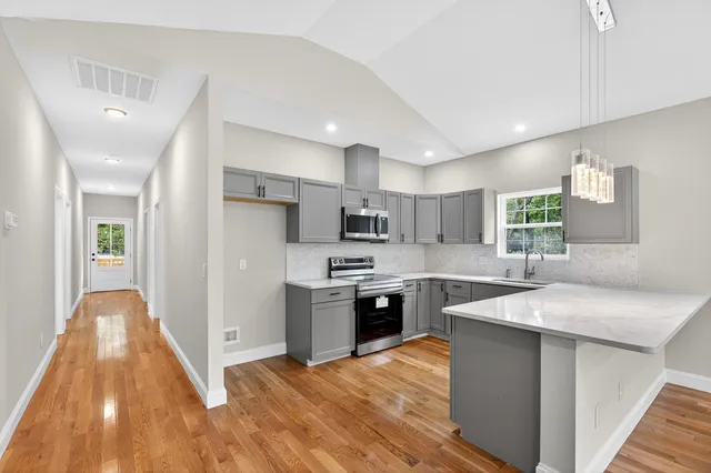 $319,900 | 519 South Shamrock Avenue, Landrum, SC 29356