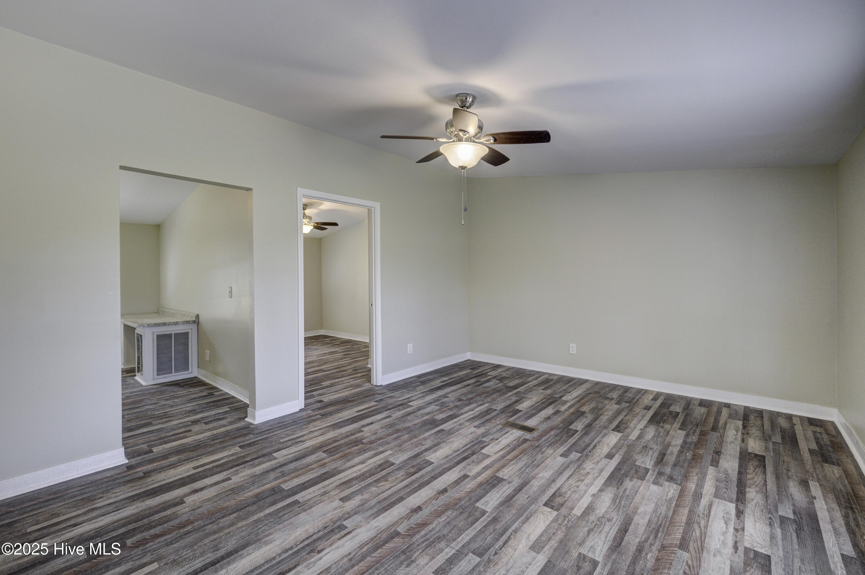 2827 New Road Burgaw, NC 28425 - Photo 27 of 37 2827NewRoadItemRemoval-19