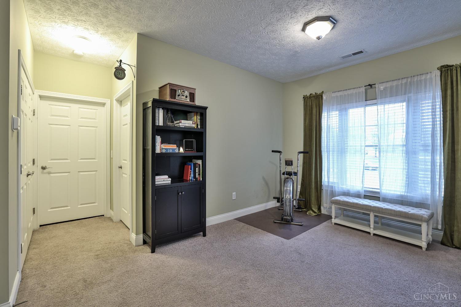 6719 Cheviot Road, Unit 12 Cincinnati, OH 45247 - Photo 15 of 29
