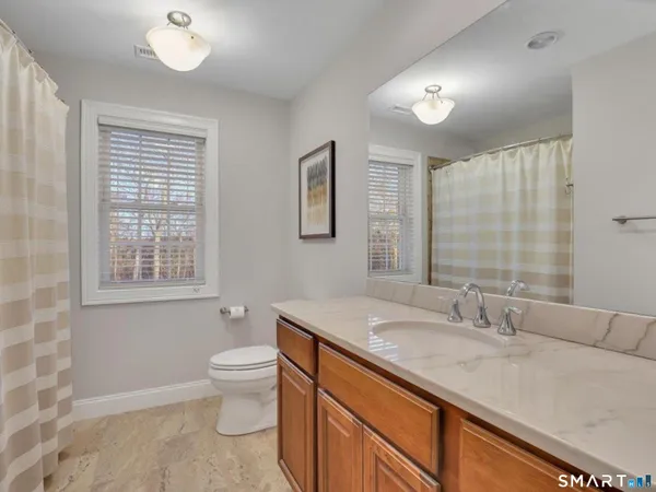 $1,100,000 | 7 Jet Brook Road, Newtown, CT 06470