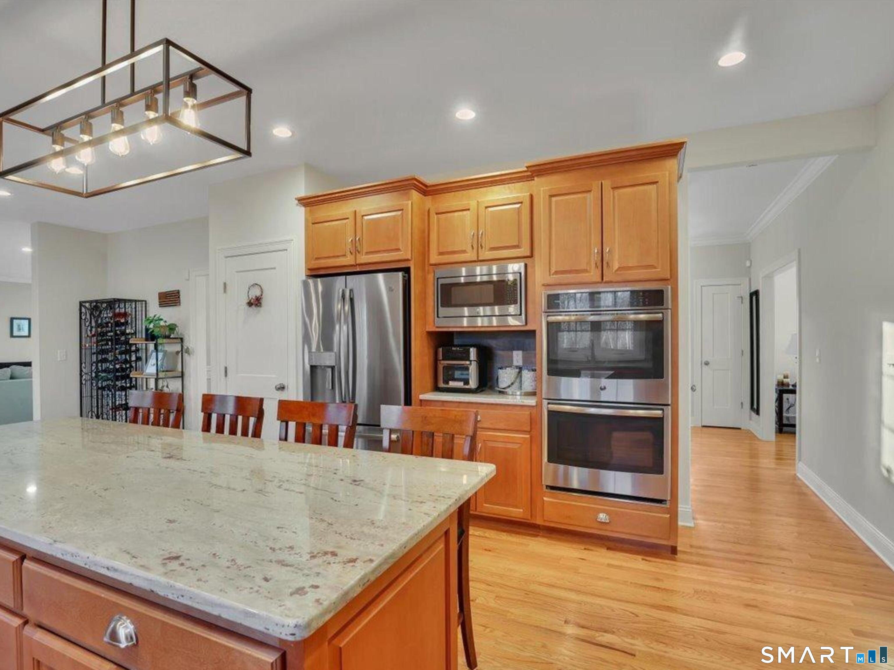 7 Jet Brook Road Newtown, CT 06470 - Photo 4 of 29