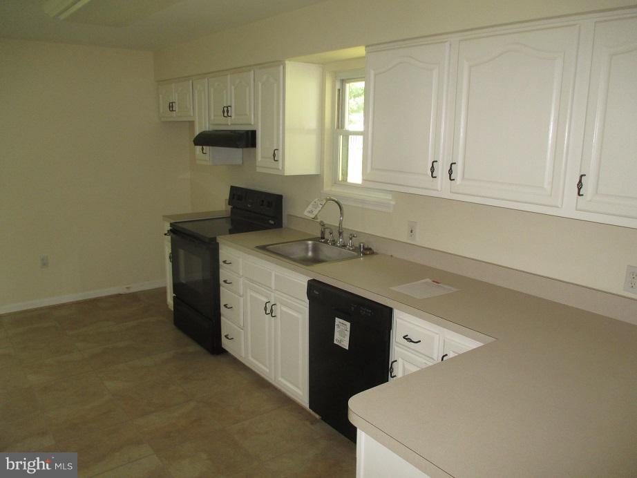 290 East Red Hill Road Conowingo, MD 21918 - Photo 11 of 12 Kitchen