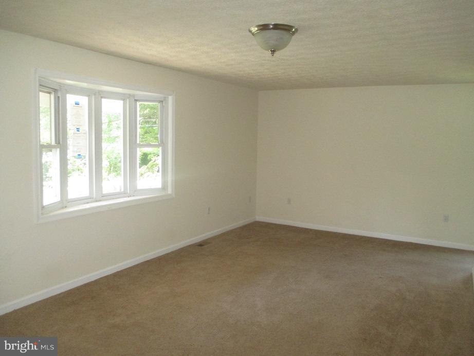 290 East Red Hill Road Conowingo, MD 21918 - Photo 12 of 12 Living Room