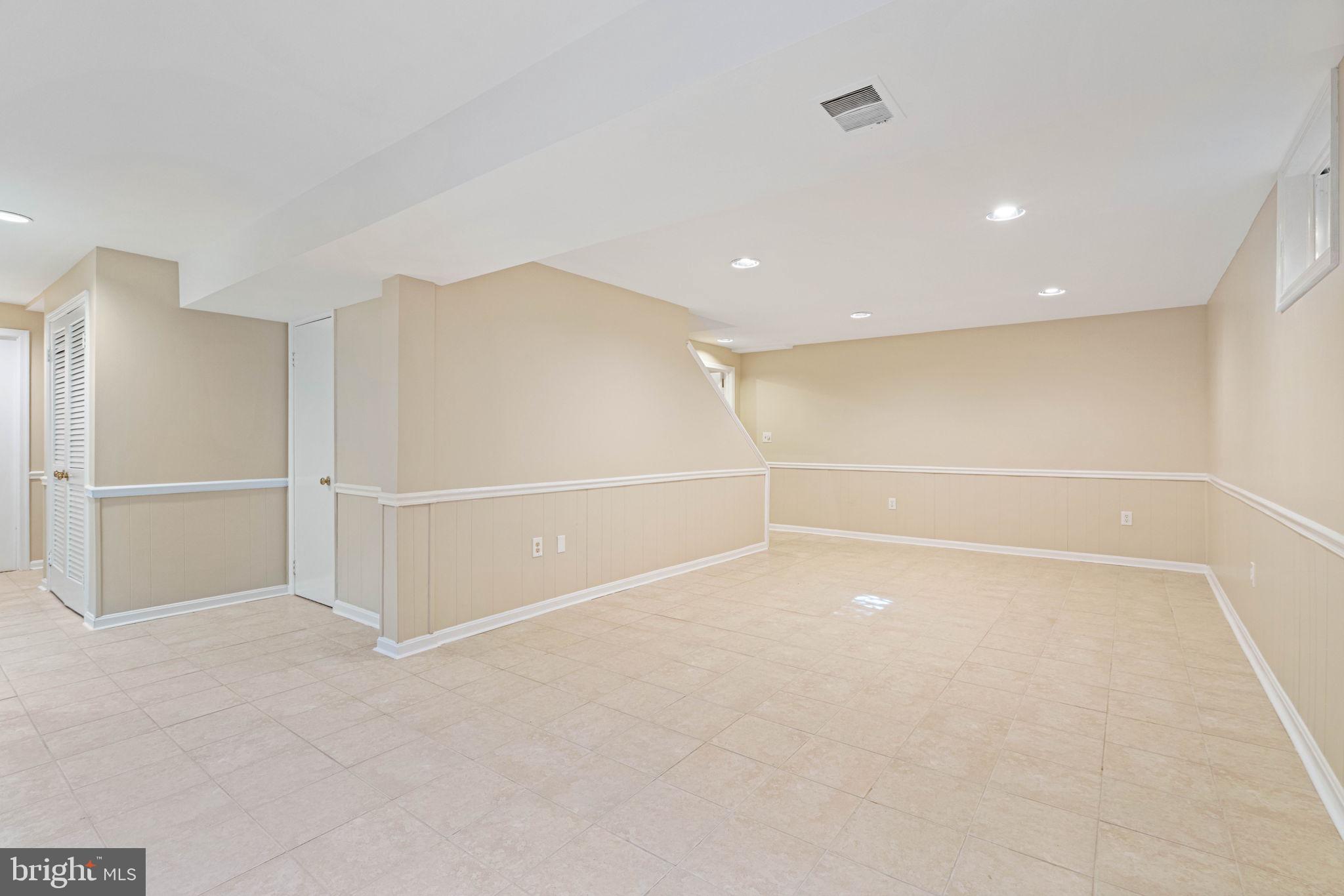 9833 Natick Road Burke, VA 22015 - Photo 40 of 50
