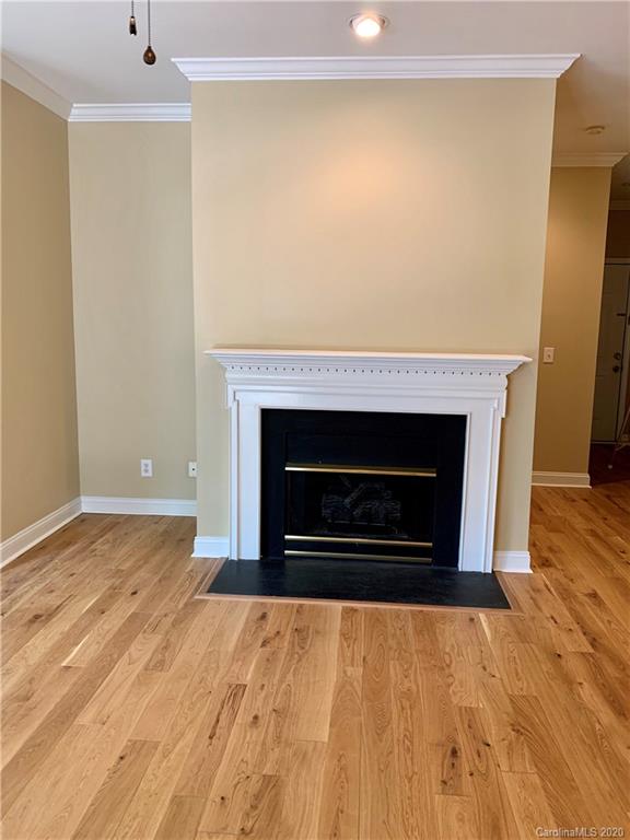 5730 Closeburn Road, Unit I Charlotte, NC 28210 - Photo 3 of 12 Gallery Image 3