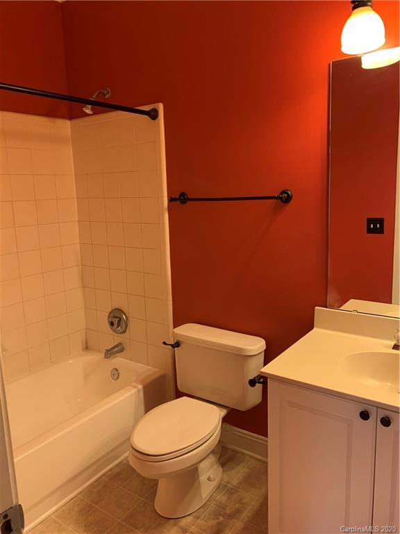 5730 Closeburn Road, Unit I Charlotte, NC 28210 - Photo 8 of 12 Gallery Image 8