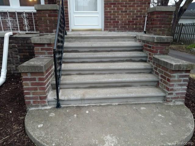 5581 Yorkshire Road Detroit, MI 48224 - Photo 22 of 27 IMG_20160408_195116830_TOP_640x480.jpg