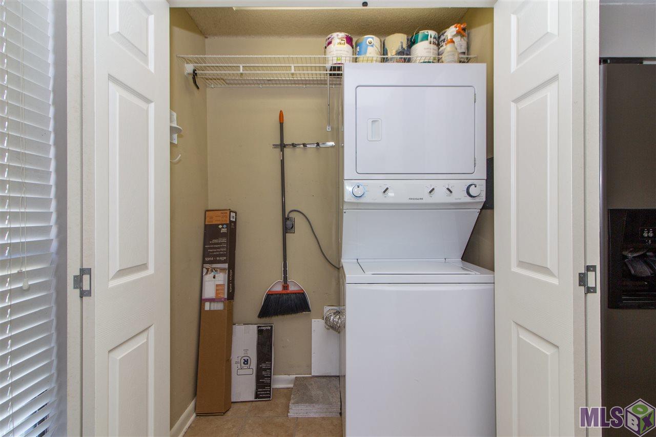 8545 Summa Avenue, Unit 1 Baton Rouge, LA 70809 - Photo 6 of 13 Laundry