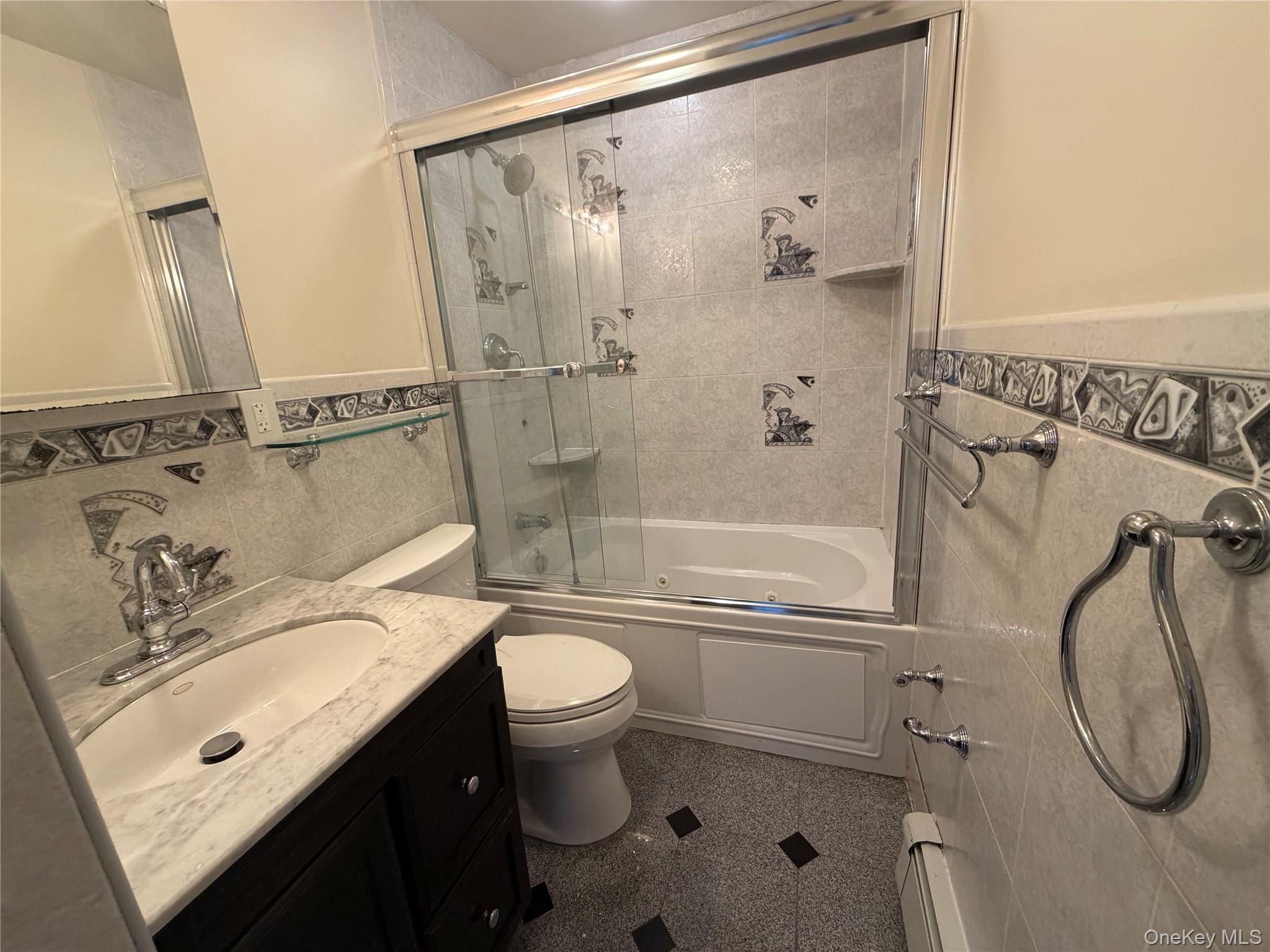 217-07 134th Road Queens, NY 11413 - Photo 4 of 6