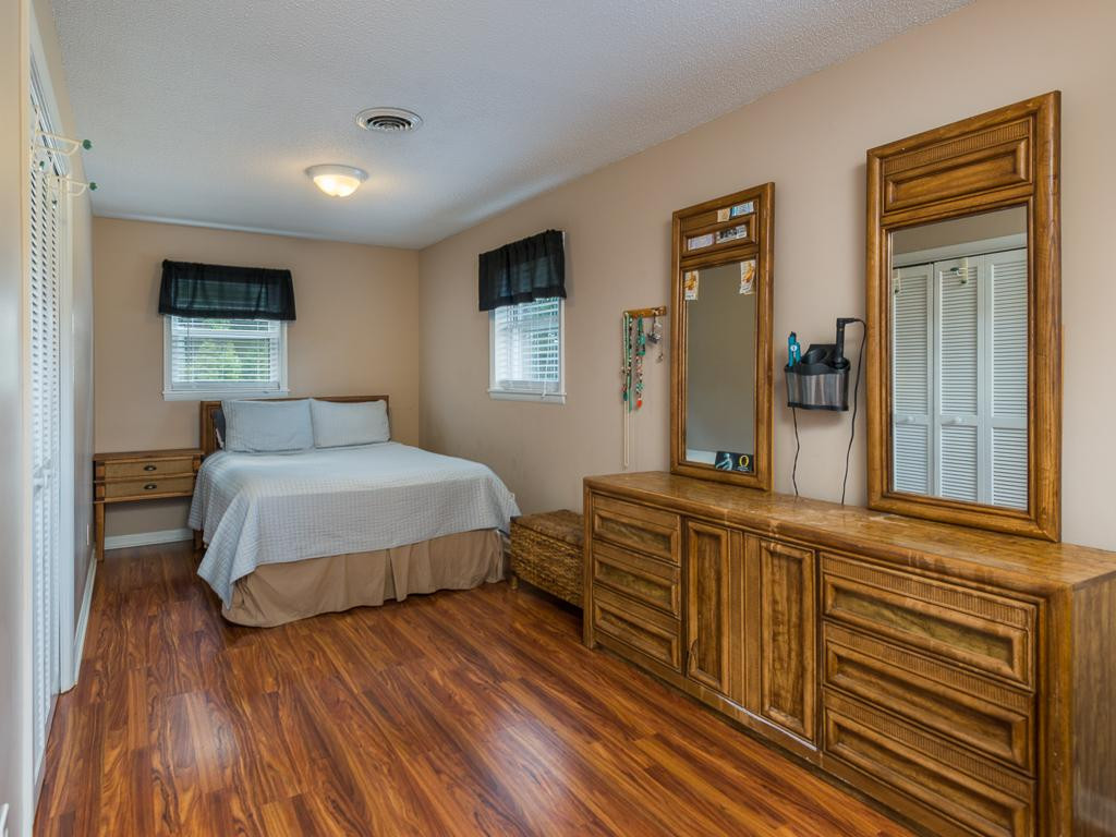 450 White Top Road Bluff City, TN 37618 - Photo 13 of 25 Large Master Bedroom