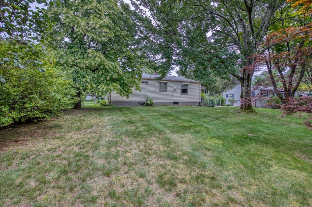 180 Feltham Road Springfield, MA 01118 - Photo 7 of 26 Gallery Image 7