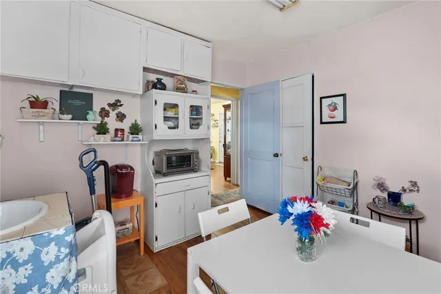 $520,000 | 12323 Edgebrook Avenue, Lynwood, CA 90262