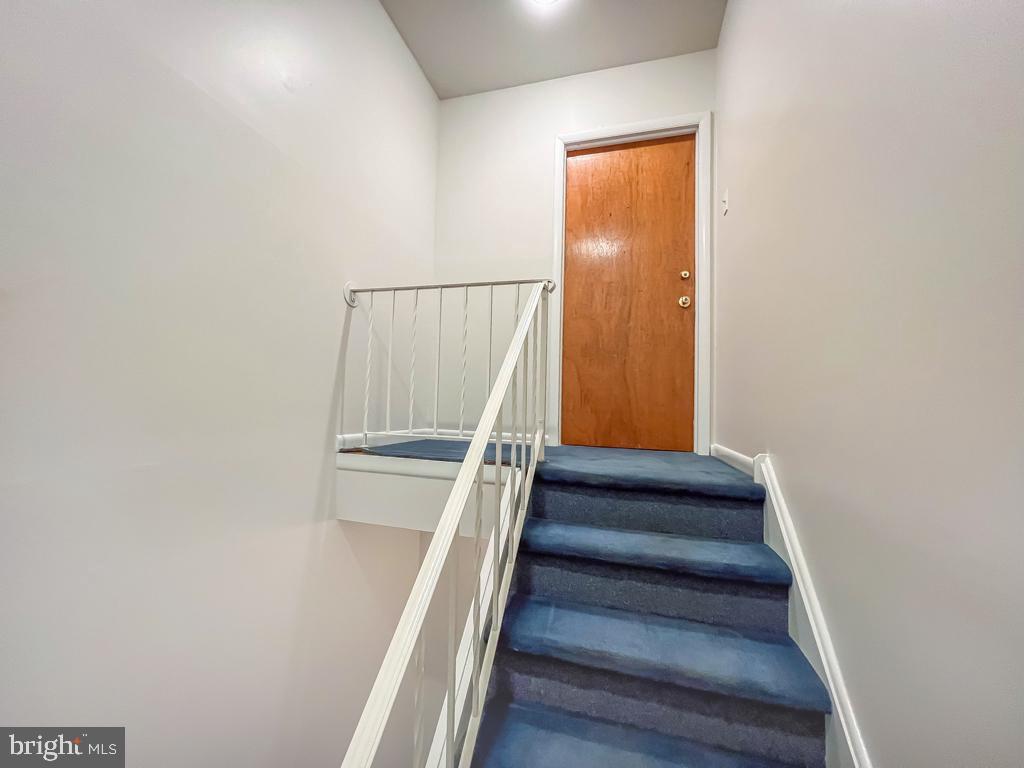 10843 Academy Road Philadelphia, PA 19154 - Photo 15 of 30 a view of entryway