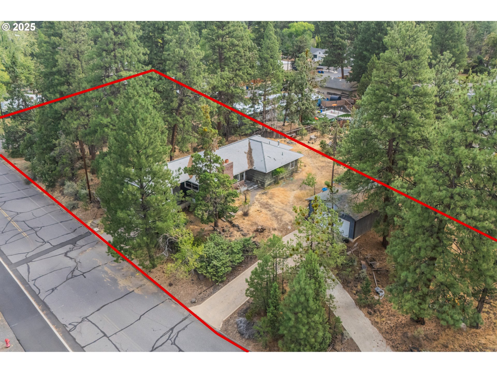 438 Northeast 9th Street Bend, OR 97701 - Photo 2 of 29