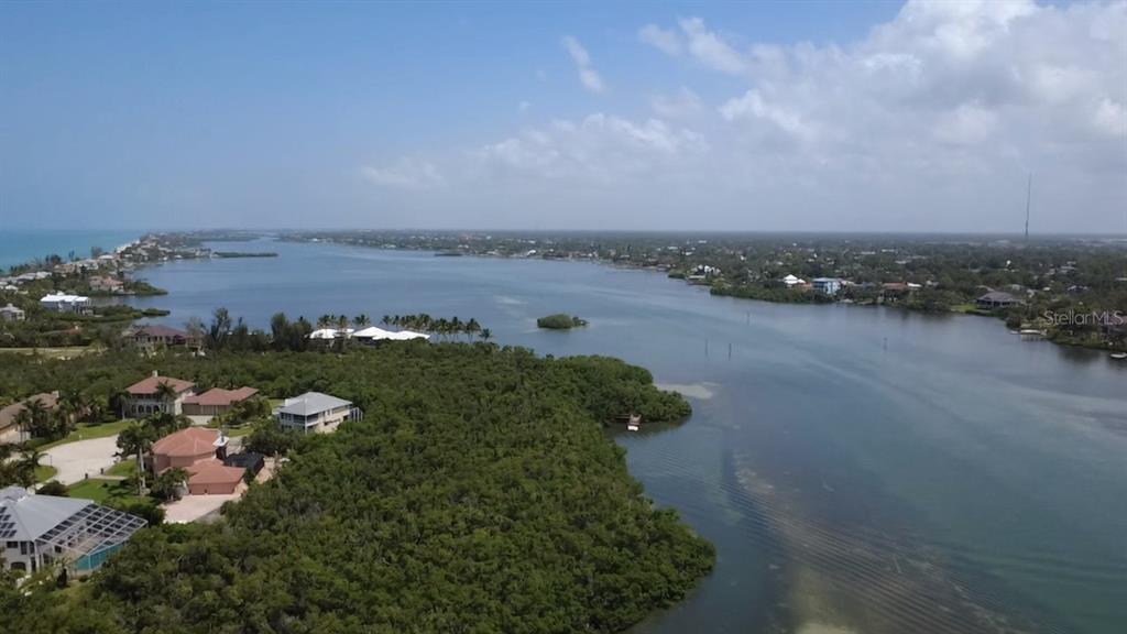 919 Key Way Nokomis, FL 34275 - Photo 8 of 70