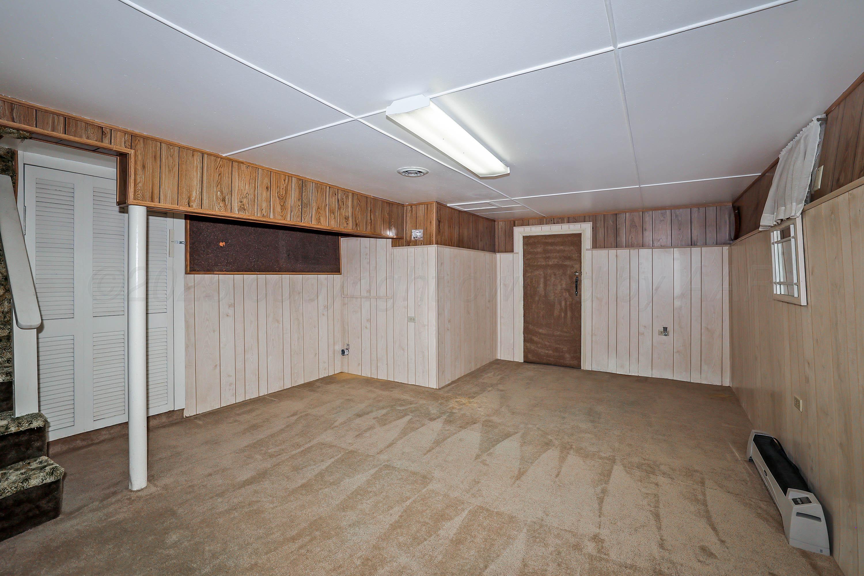 5119 South Bonham Street Amarillo, TX 79110 - Photo 23 of 32 a view of an empty room