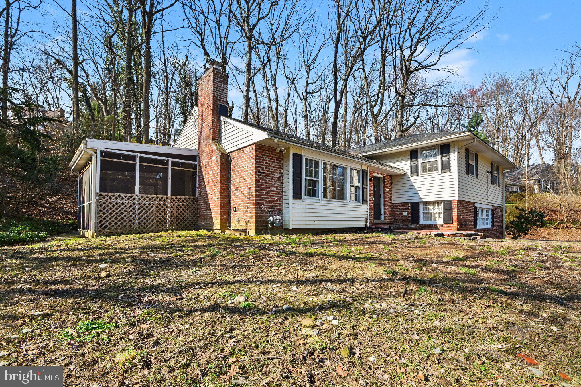 542 Upper Weadley Road Wayne, PA 19087 - Photo 3 of 49