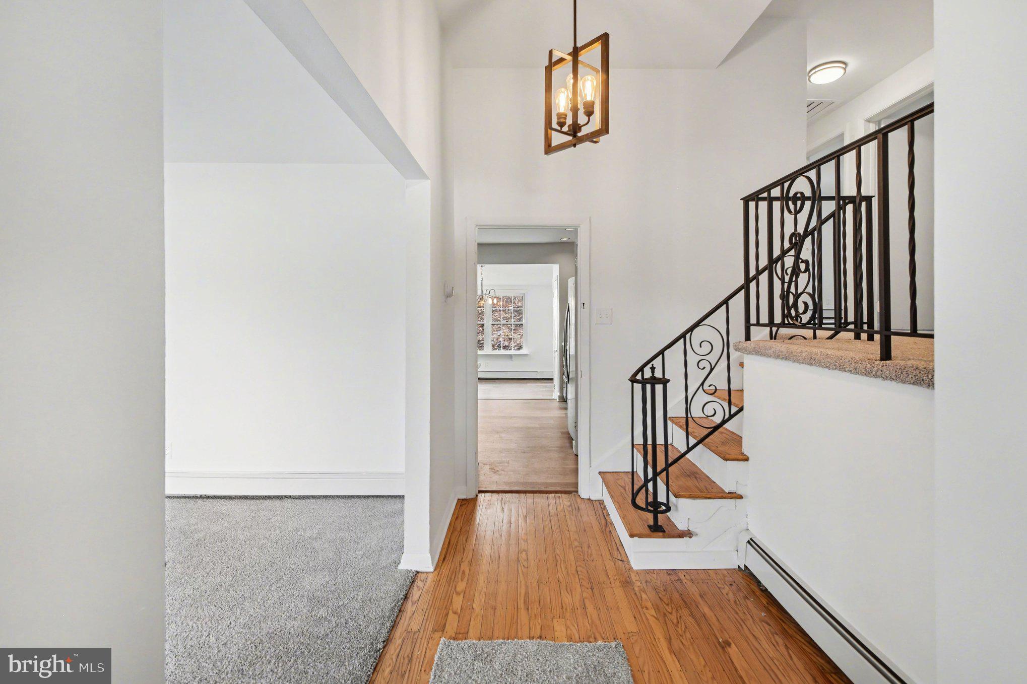542 Upper Weadley Road Wayne, PA 19087 - Photo 8 of 49